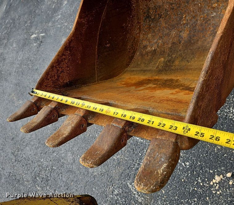 image for item EJ6243 2004 John Deere 310SG backhoe