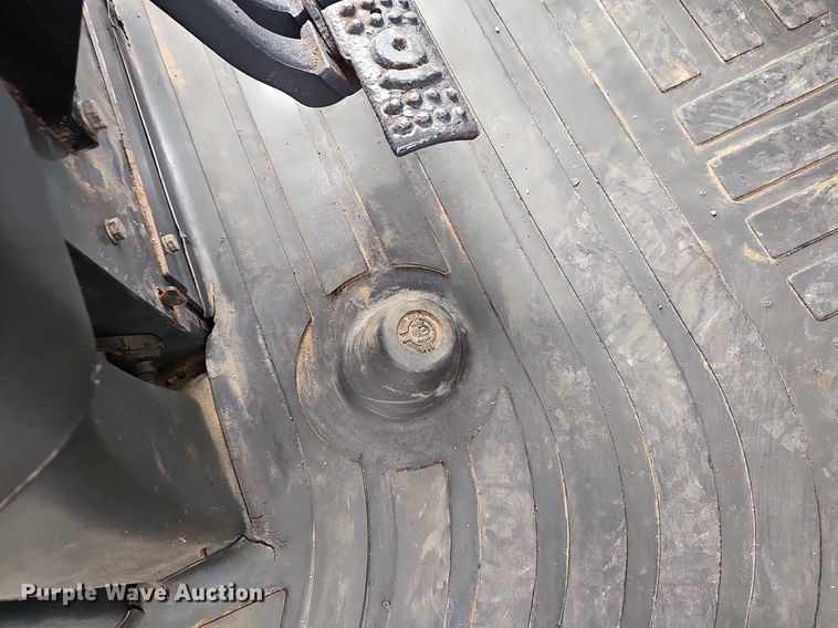 image for item EJ6243 2004 John Deere 310SG backhoe