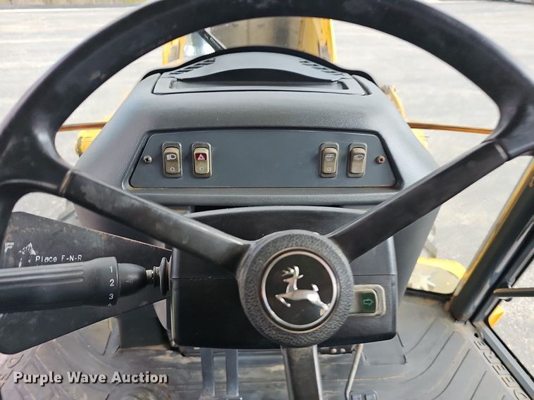 image for item EJ6243 2004 John Deere 310SG backhoe