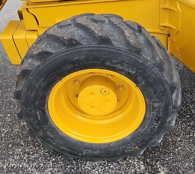 image for item EJ6243 2004 John Deere 310SG backhoe