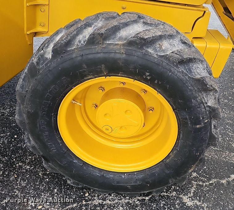 image for item EJ6243 2004 John Deere 310SG backhoe