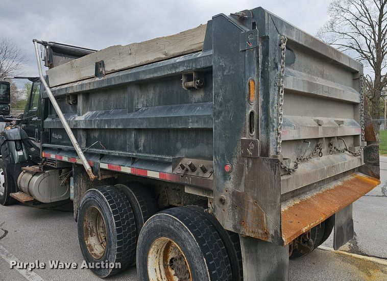 image for item EJ6250 2013 International 7600  dump truck