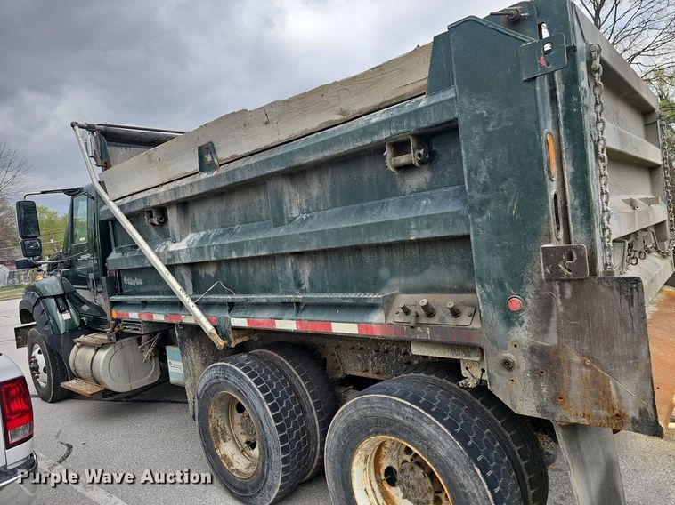 image for item EJ6250 2013 International 7600  dump truck