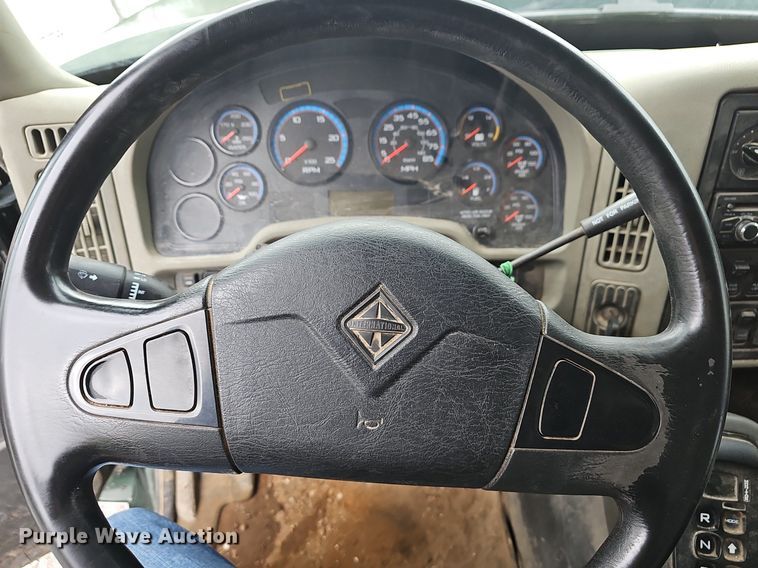 image for item EJ6250 2013 International 7600  dump truck