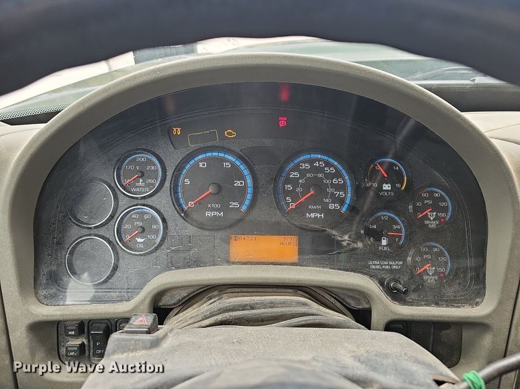 image for item EJ6250 2013 International 7600  dump truck