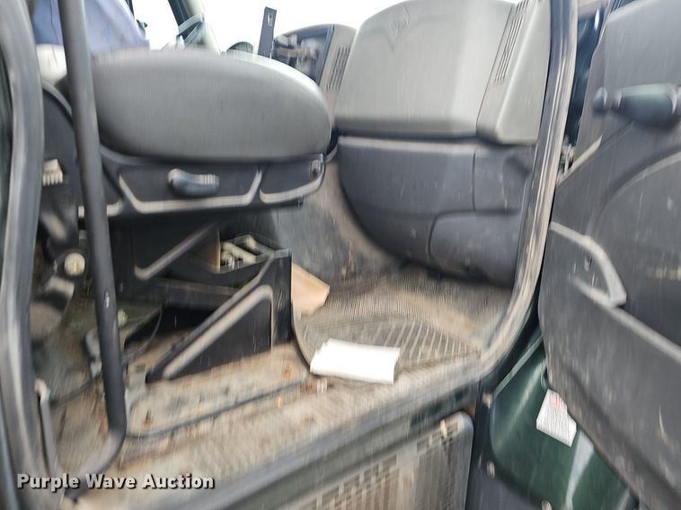 image for item EJ6250 2013 International 7600  dump truck