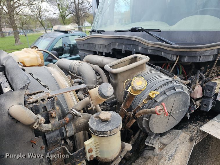 image for item EJ6250 2013 International 7600  dump truck