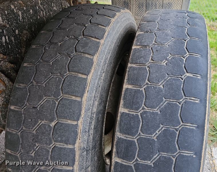 image for item EJ6250 2013 International 7600  dump truck