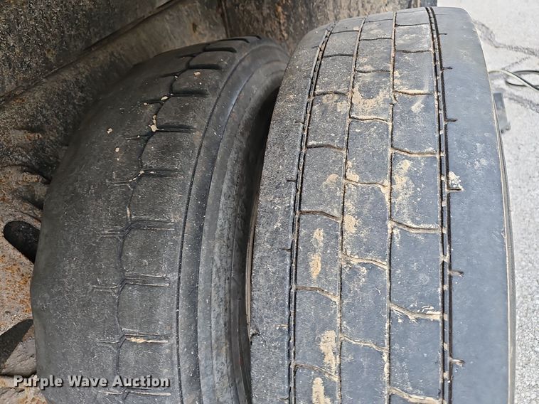 image for item EJ6250 2013 International 7600  dump truck