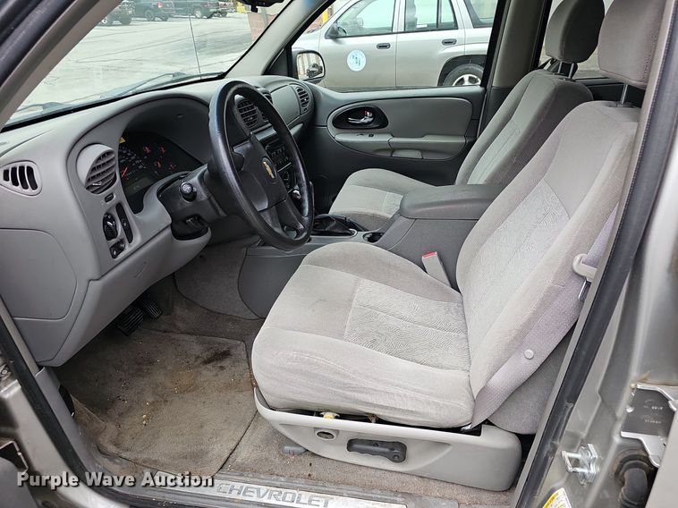 image for item EJ6252 2006 Chevrolet Trailblazer LS SUV