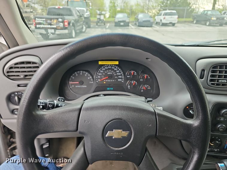 image for item EJ6252 2006 Chevrolet Trailblazer LS SUV