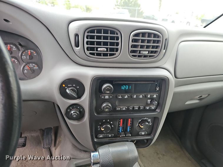 image for item EJ6252 2006 Chevrolet Trailblazer LS SUV