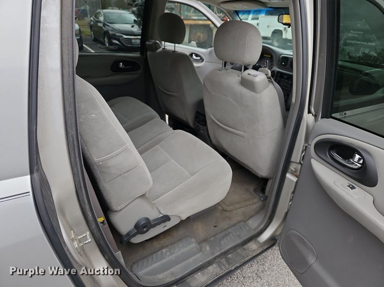 image for item EJ6252 2006 Chevrolet Trailblazer LS SUV