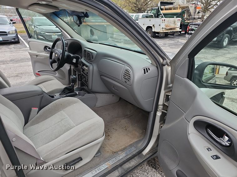 image for item EJ6252 2006 Chevrolet Trailblazer LS SUV