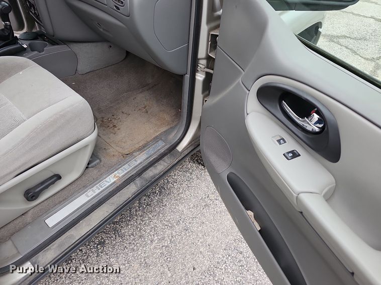 image for item EJ6252 2006 Chevrolet Trailblazer LS SUV