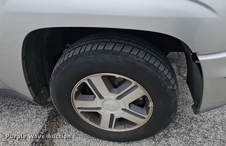 image for item EJ6252 2006 Chevrolet Trailblazer LS SUV