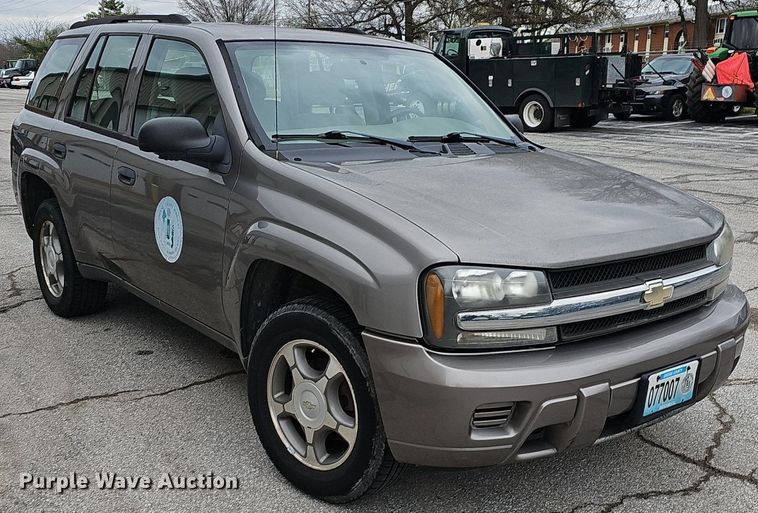 image for item EJ6253 2008 Chevrolet Trailblazer LS SUV