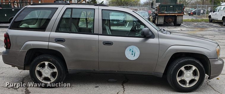 image for item EJ6253 2008 Chevrolet Trailblazer LS SUV