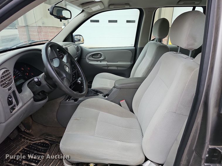 image for item EJ6253 2008 Chevrolet Trailblazer LS SUV