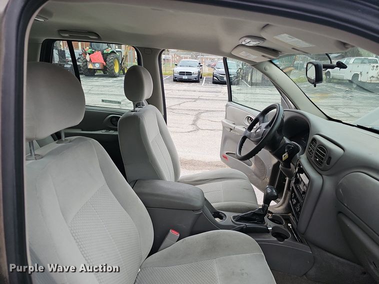 image for item EJ6253 2008 Chevrolet Trailblazer LS SUV