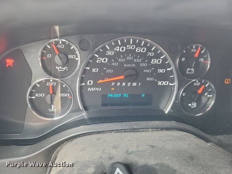 image for item EJ7858 2017 GMC Savana 3500 van