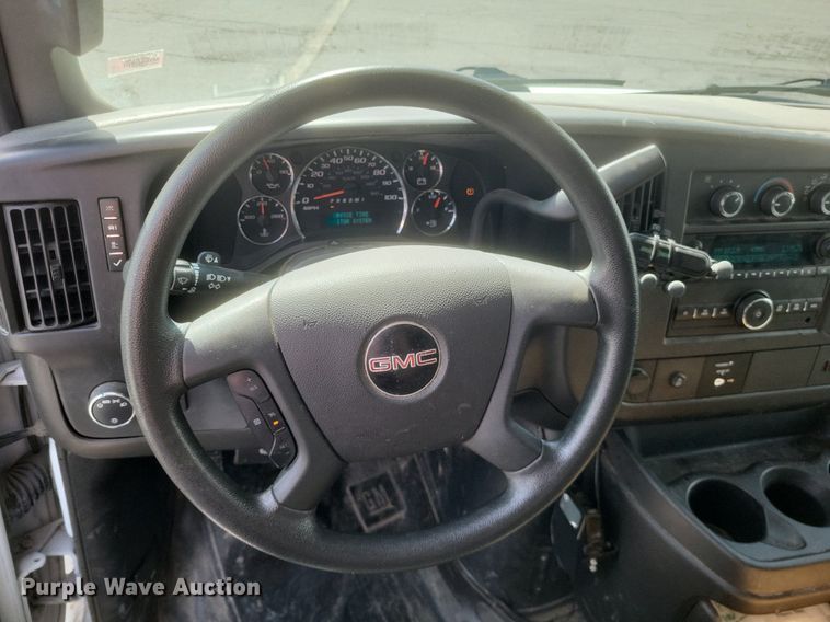 image for item EJ7858 2017 GMC Savana 3500 van