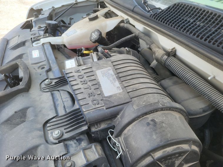 image for item EJ7858 2017 GMC Savana 3500 van