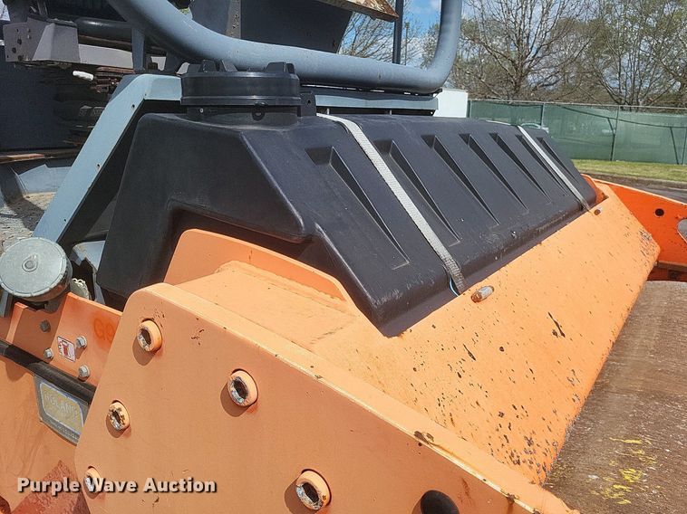 image for item EJ7864 2004 Hamm HD110HV double drum vibratory roller