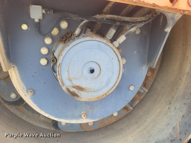 image for item EJ7864 2004 Hamm HD110HV double drum vibratory roller