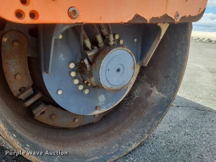 image for item EJ7864 2004 Hamm HD110HV double drum vibratory roller