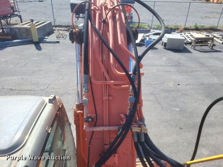 image for item EJ7867 2006 Hitachi  Zaxis 135US excavator