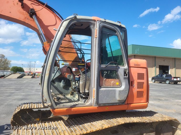 image for item EJ7867 2006 Hitachi  Zaxis 135US excavator
