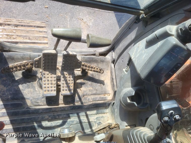 image for item EJ7867 2006 Hitachi  Zaxis 135US excavator