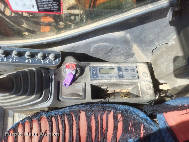 image for item EJ7867 2006 Hitachi  Zaxis 135US excavator