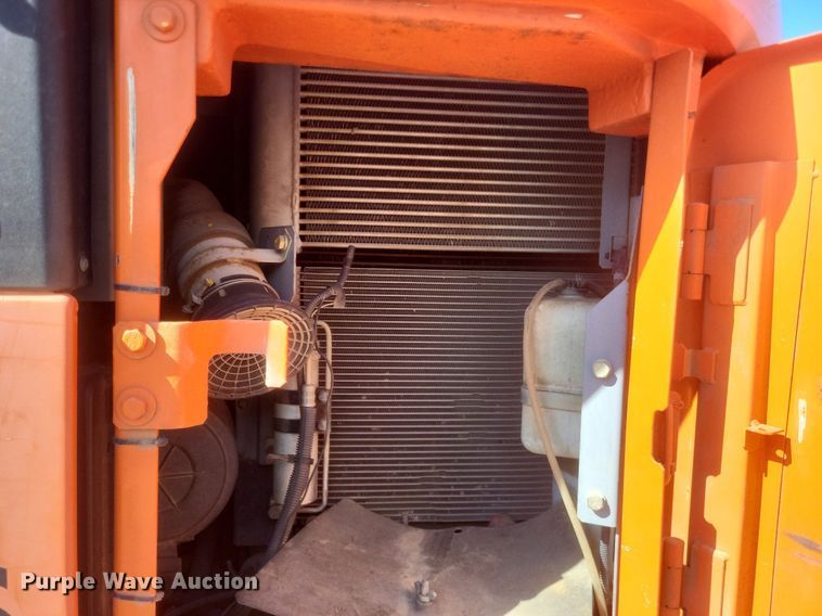 image for item EJ7867 2006 Hitachi  Zaxis 135US excavator