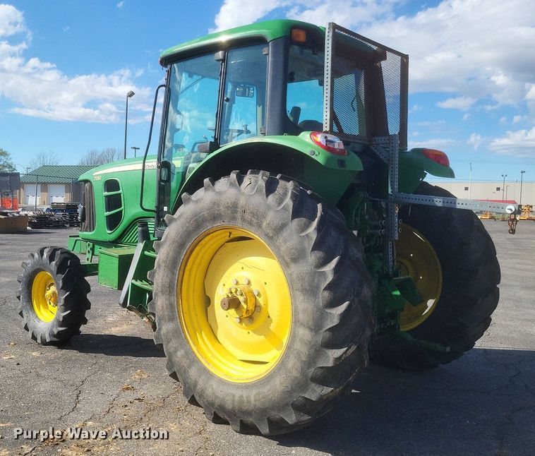 image for item EJ7869 2009 John Deere 7130 tractor