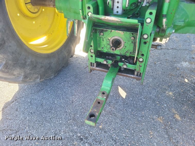 image for item EJ7869 2009 John Deere 7130 tractor