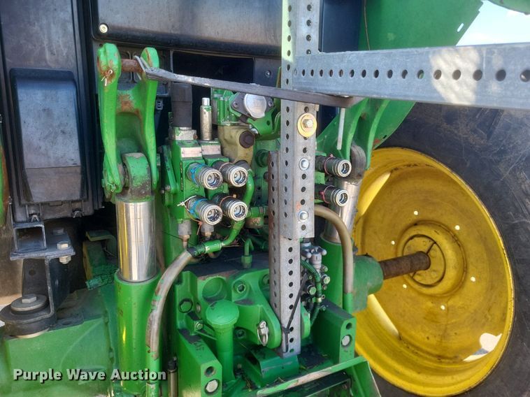 image for item EJ7869 2009 John Deere 7130 tractor