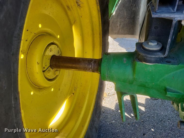 image for item EJ7869 2009 John Deere 7130 tractor
