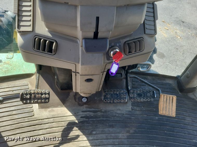 image for item EJ7869 2009 John Deere 7130 tractor