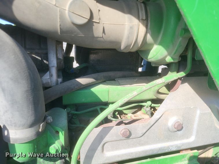 image for item EJ7869 2009 John Deere 7130 tractor