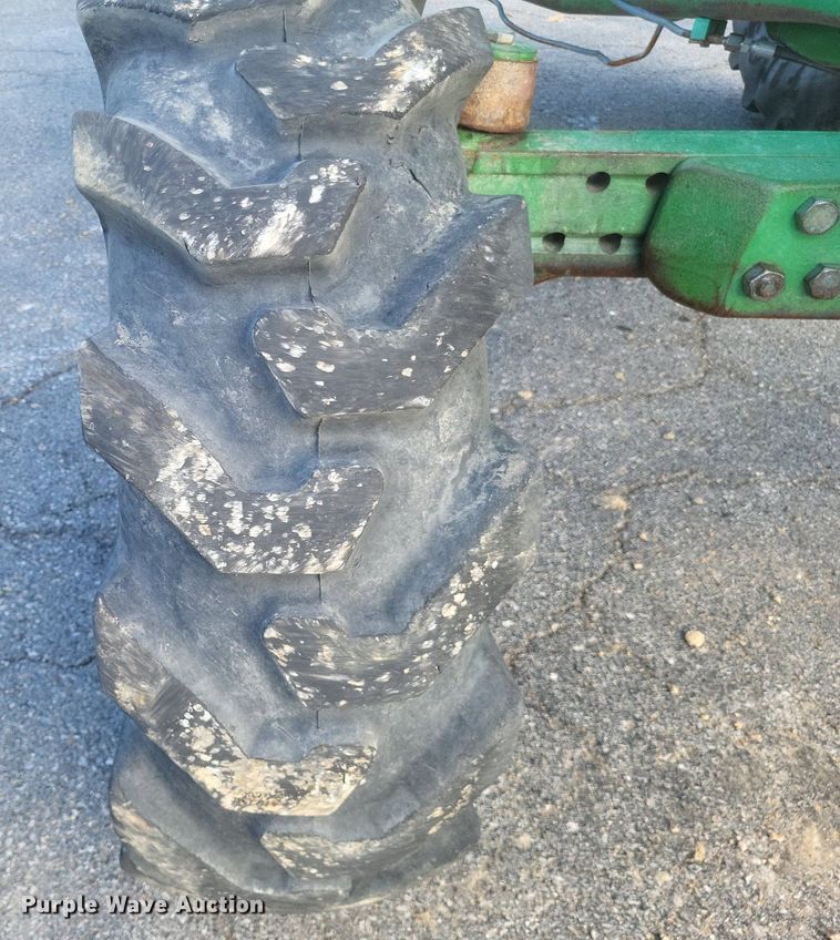 image for item EJ7869 2009 John Deere 7130 tractor