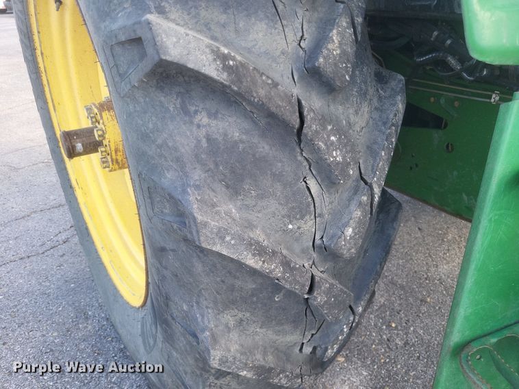 image for item EJ7869 2009 John Deere 7130 tractor