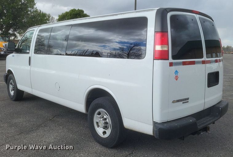 image for item EJ7872 2014 Chevrolet Express 3500 van