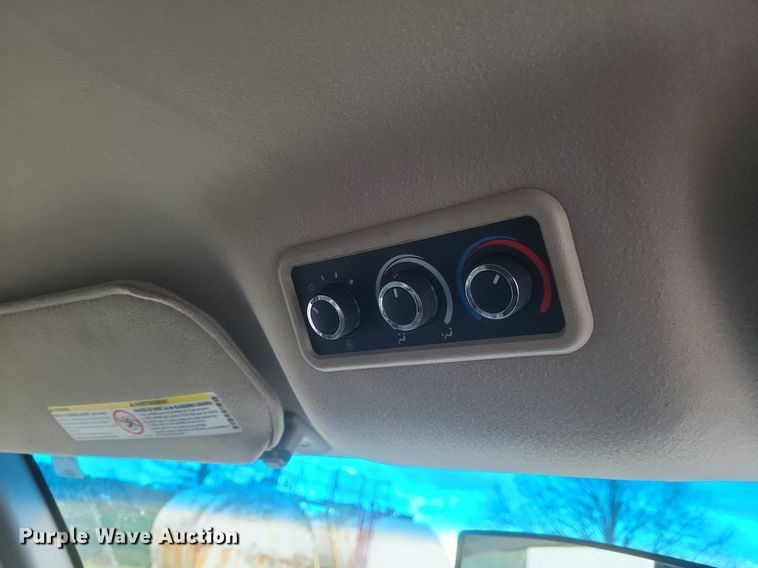 image for item EJ7872 2014 Chevrolet Express 3500 van