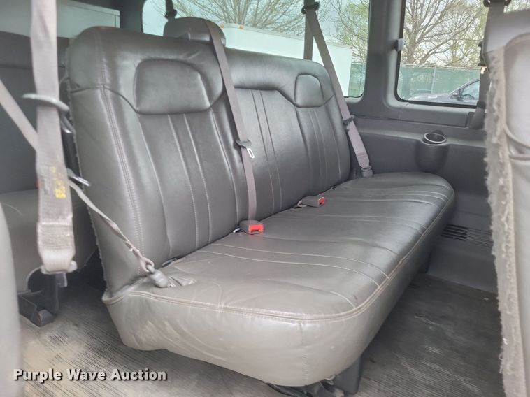 image for item EJ7872 2014 Chevrolet Express 3500 van