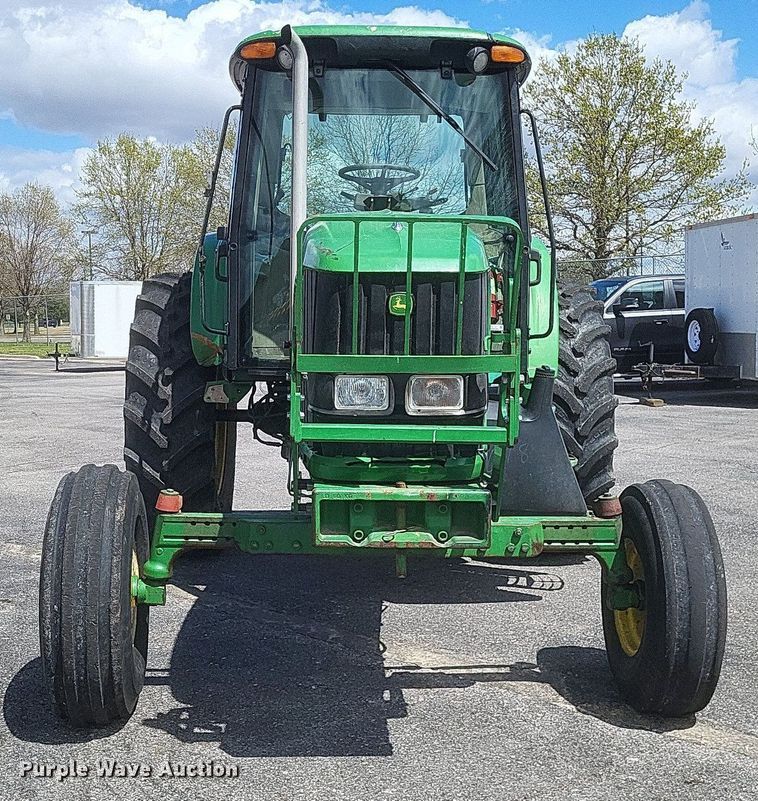 image for item EJ7874 2009 John Deere 7130 tractor