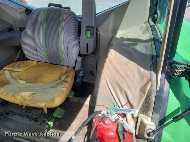 image for item EJ7874 2009 John Deere 7130 tractor