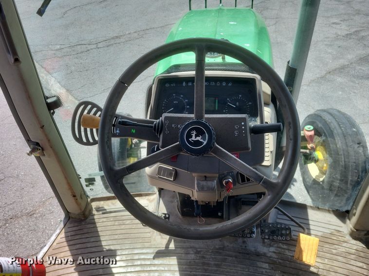image for item EJ7874 2009 John Deere 7130 tractor