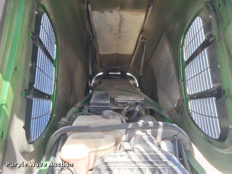 image for item EJ7874 2009 John Deere 7130 tractor